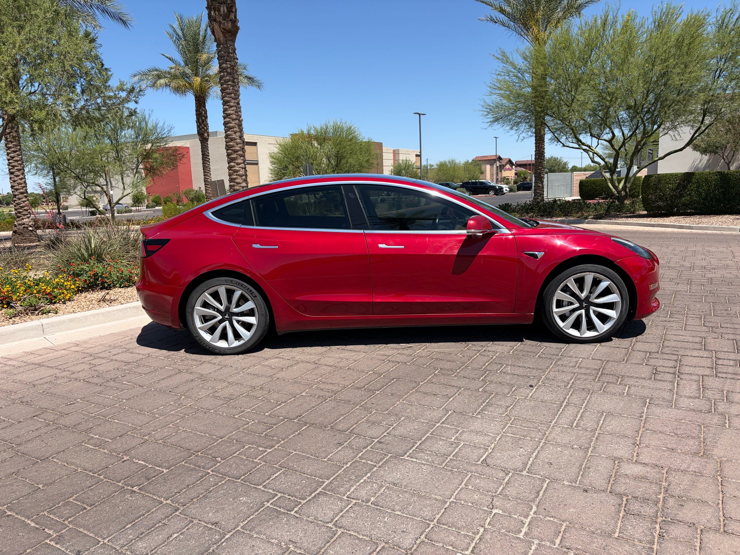 tesla model 3 2018 5YJ3E1EA4JF050604 image tesla model 3 2018 5YJ3E1EA4JF050604 image